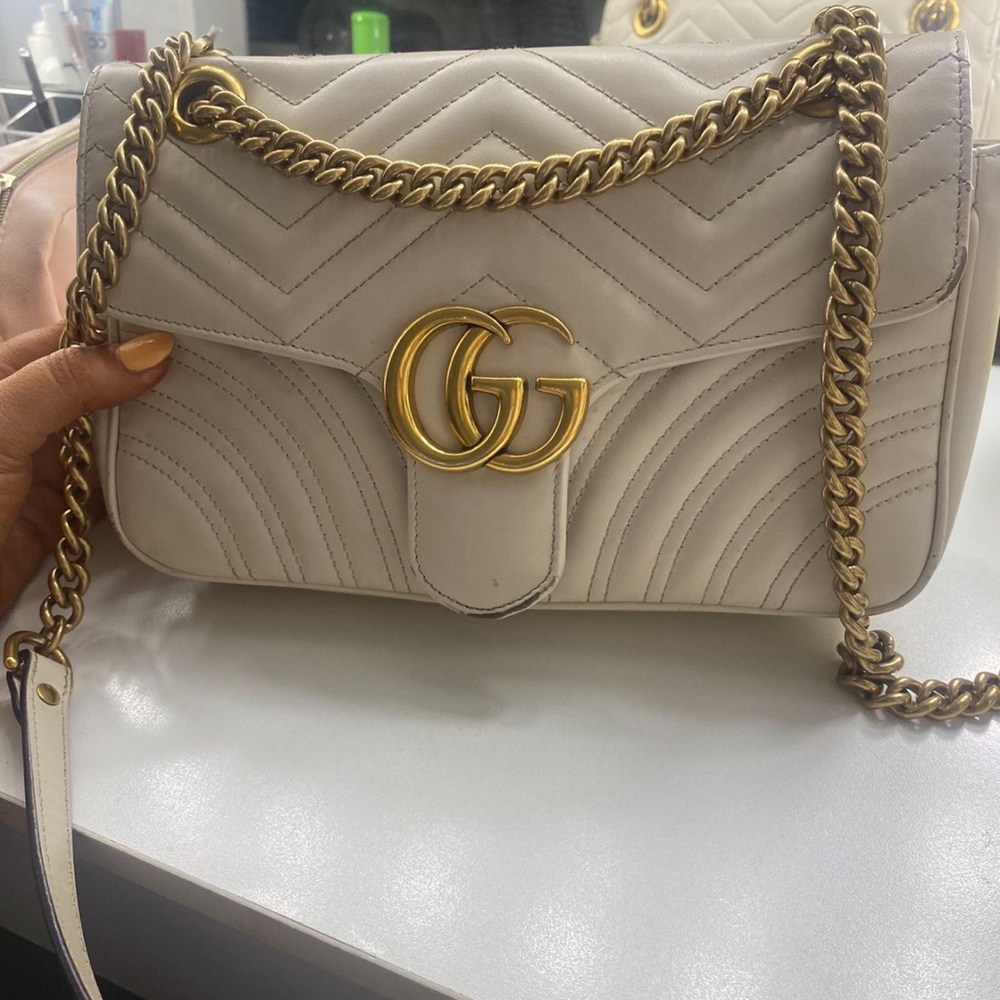 Gucci Cream Quilted Shoulder Bag with Gold Chain